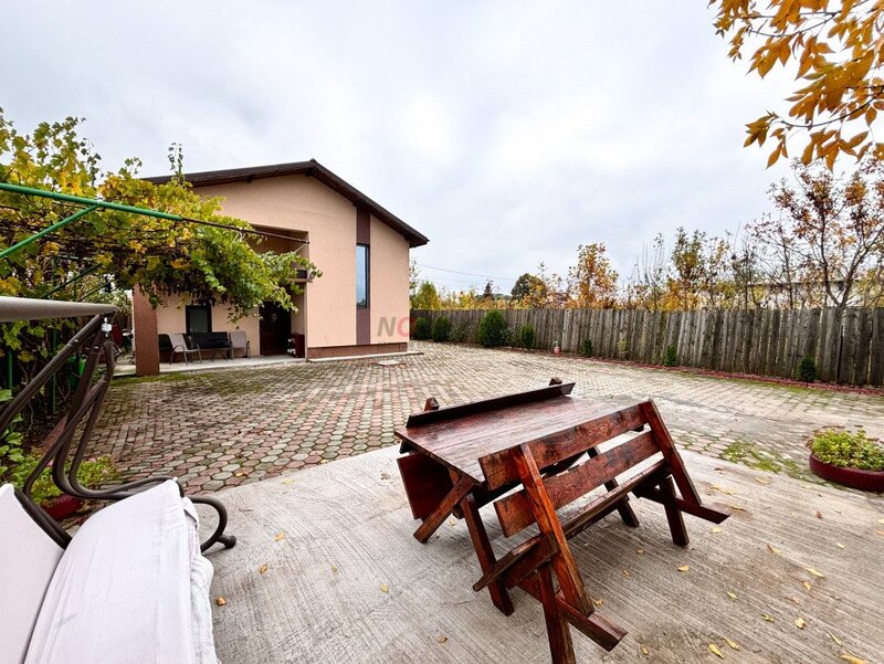 Mihailesti, casa P+M 183 mp cu teren generos, ideala pentru familie,