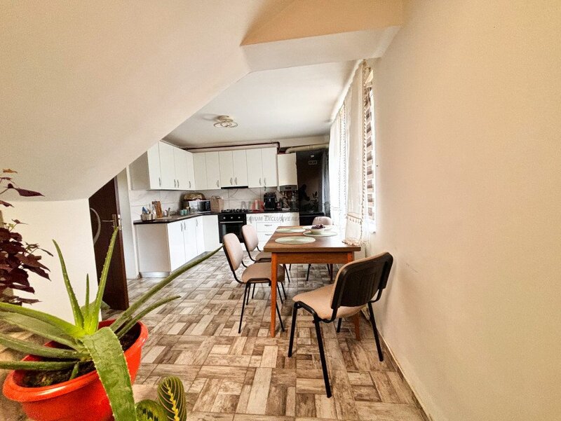 Mihailesti, casa P+M 183 mp cu teren generos, ideala pentru familie,